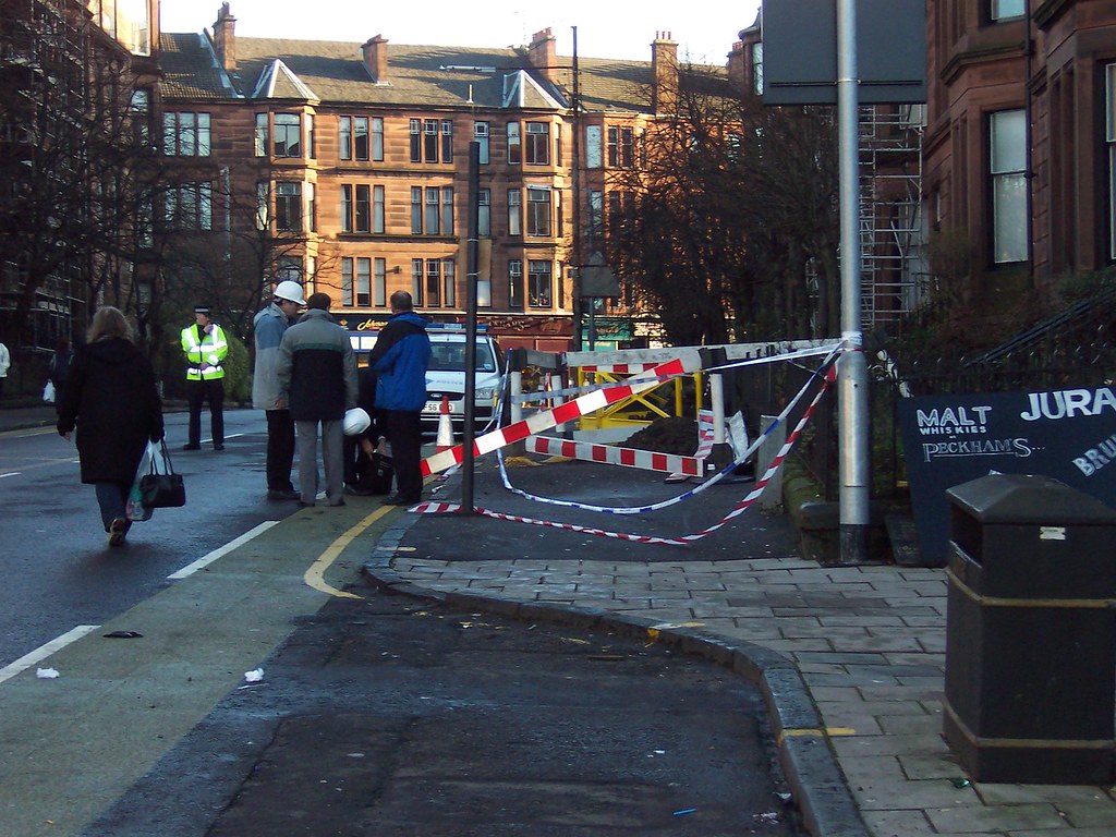 100_1018 Clarence Drive, Glasgow 18 Dec 2006 Squigster Flickr