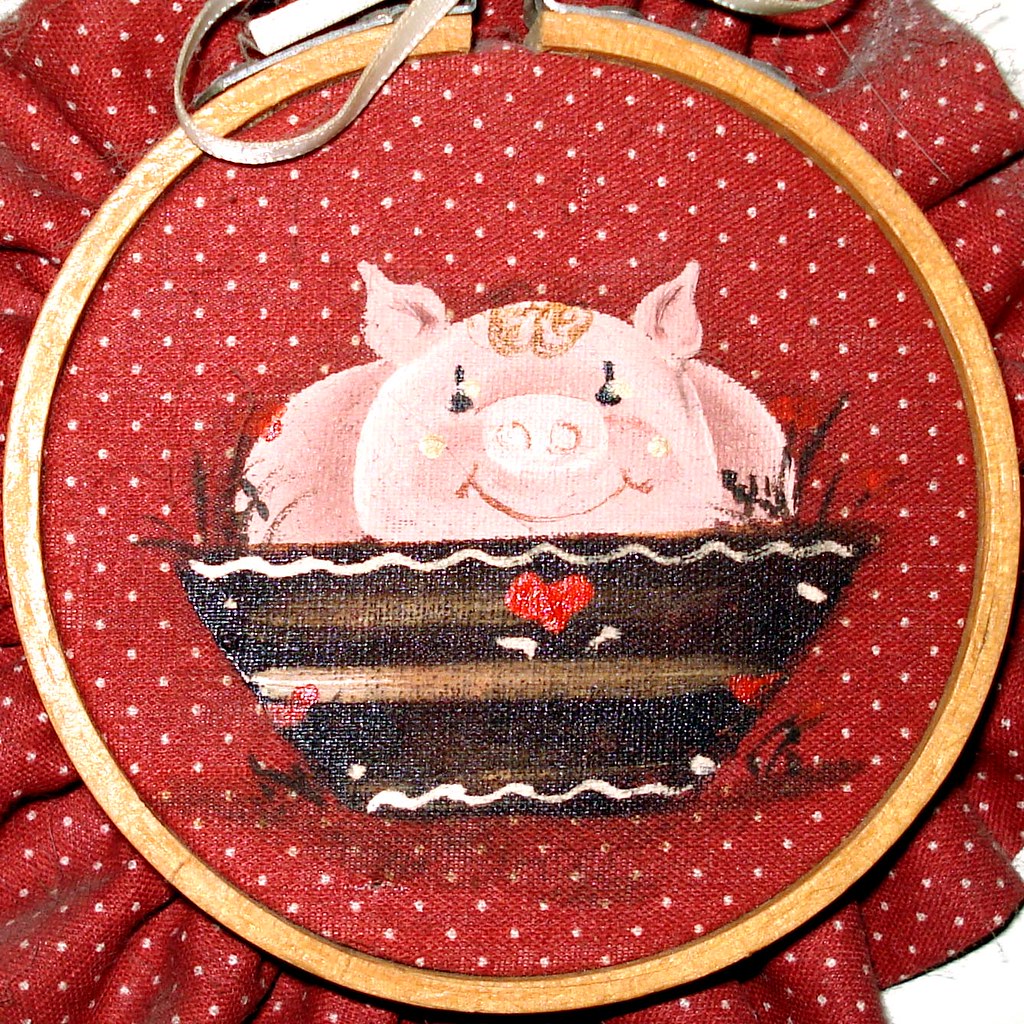 Pig in a basket My sister collects pigs, whether she wants… Flickr