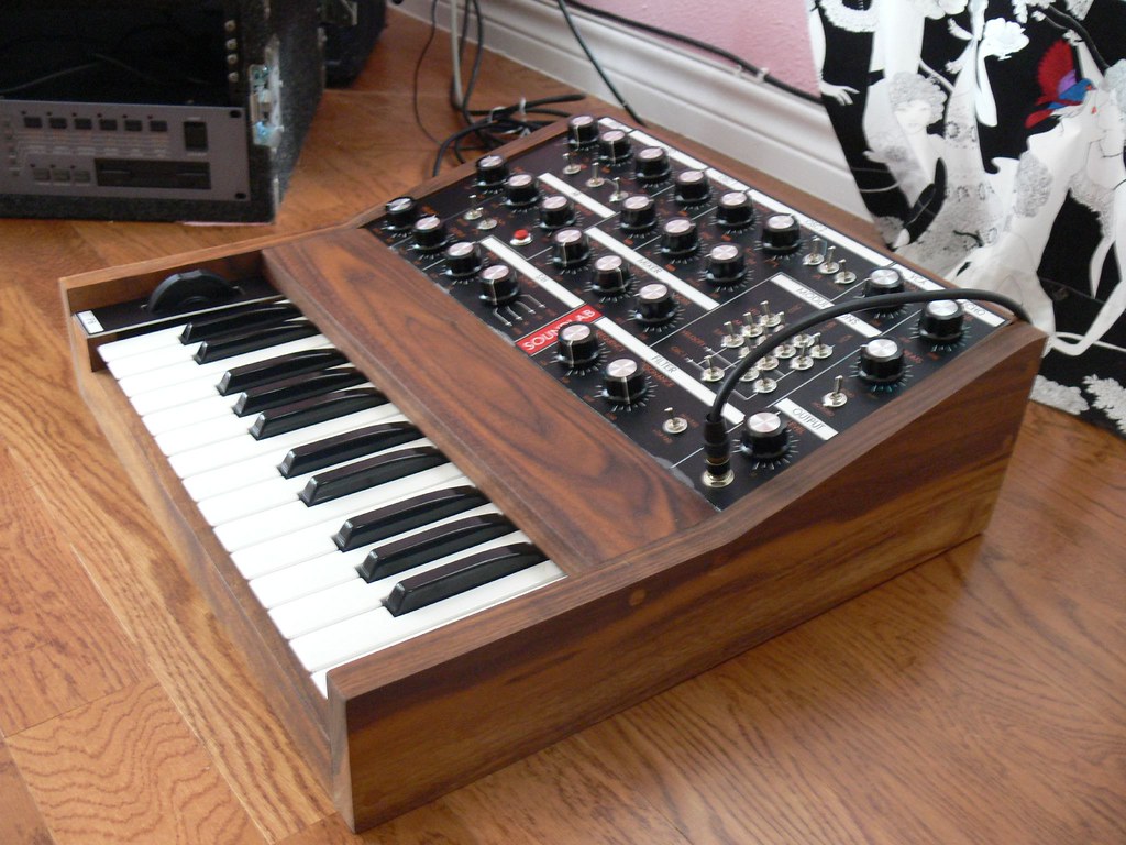 Synthesizer Synthesizer based around a MFOS Soundlab. Nathan