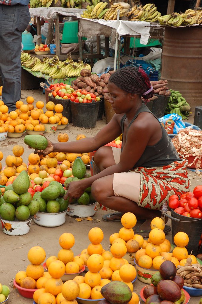 DSC_0037 A market south of Luanda near Dondo on the road t… Flickr