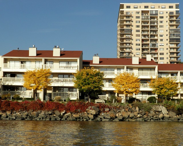 Shelter Bay Townhouses & Hudson Harbor Highrise, Hudson River