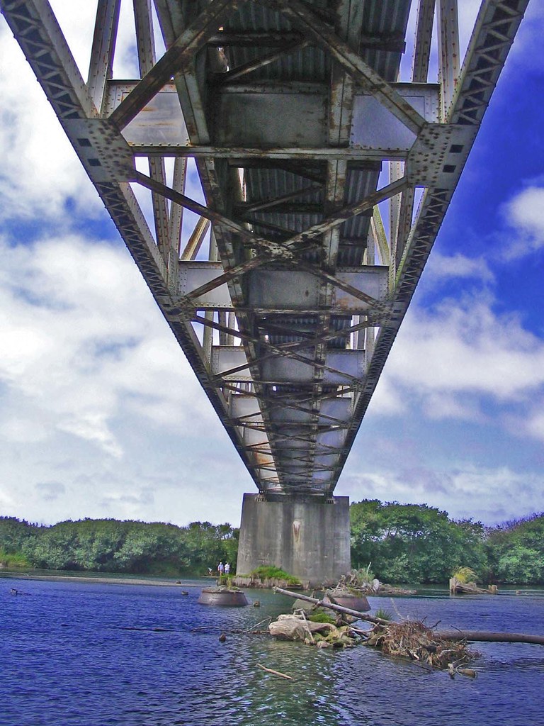 Hammond Bridge underbelly Taken July 2007 by Jack Durham Flickr