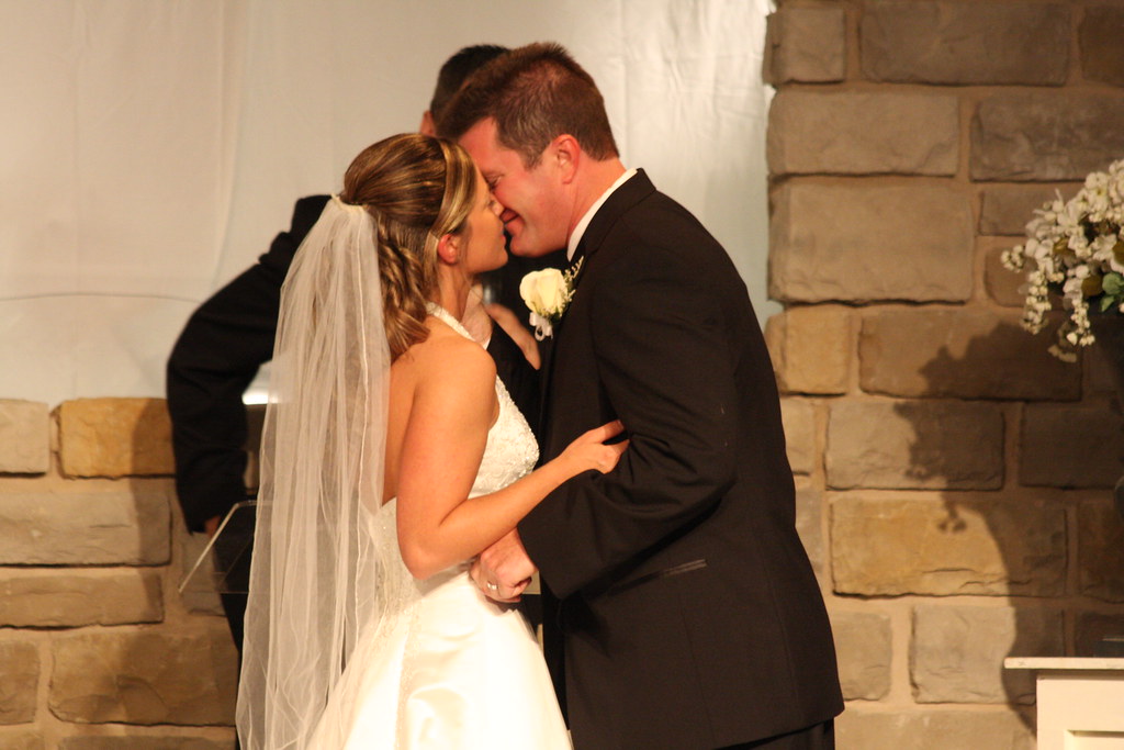 Giddings Texas Wedding "The Kiss" Kathleen Nelson Flickr