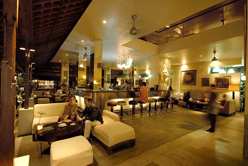 ary's warung cuban cigar lounge and martini bar best restaurant on