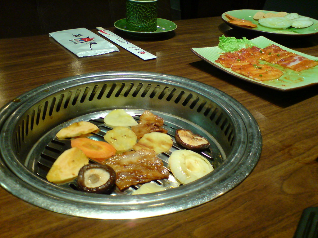 Han Feng Korean Barbecue Relatively cheap and quiet Korean… Flickr