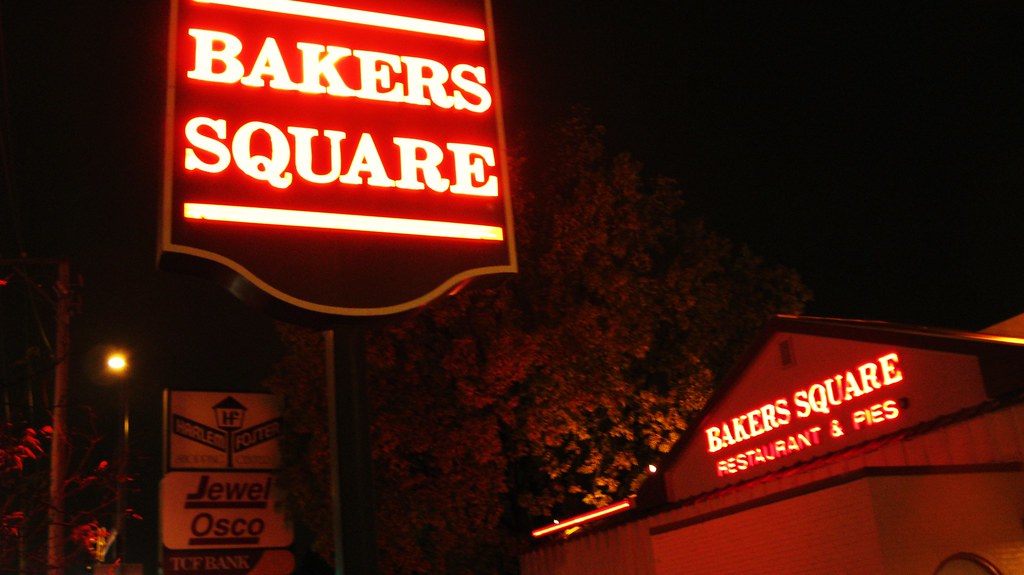 The Bakers Square Restaurant at North Harlem and West Fost… Flickr