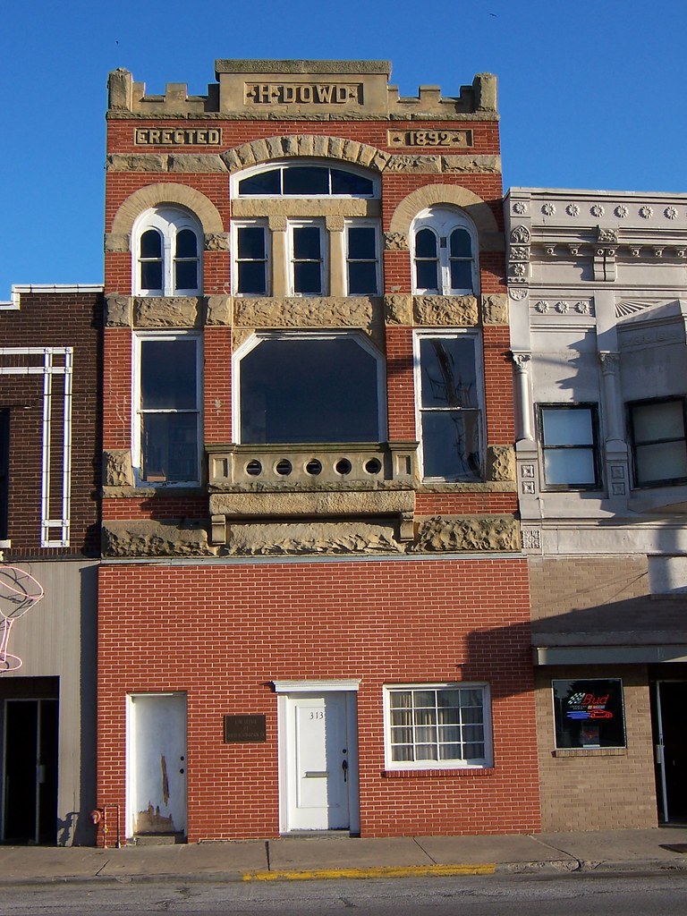Jacksonville, IL H. Dowd Building Another one with excelle… Flickr