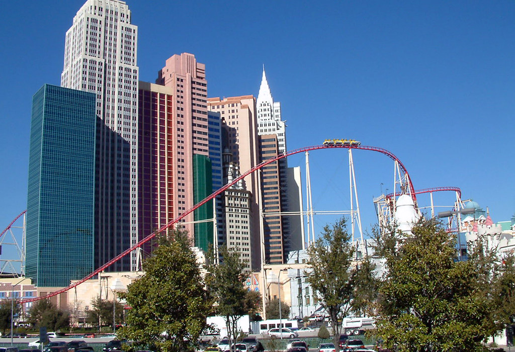 NewYork New York Hotel RollerCoaster in front of NewYork … Flickr