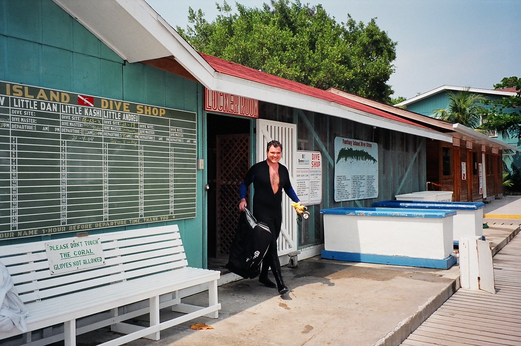 gm0052 Glen Medina Flickr