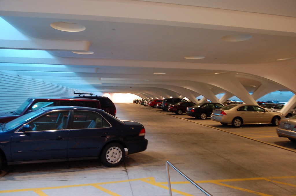 Architect designed parking garage Milwaukee Museum of Art,… Flickr