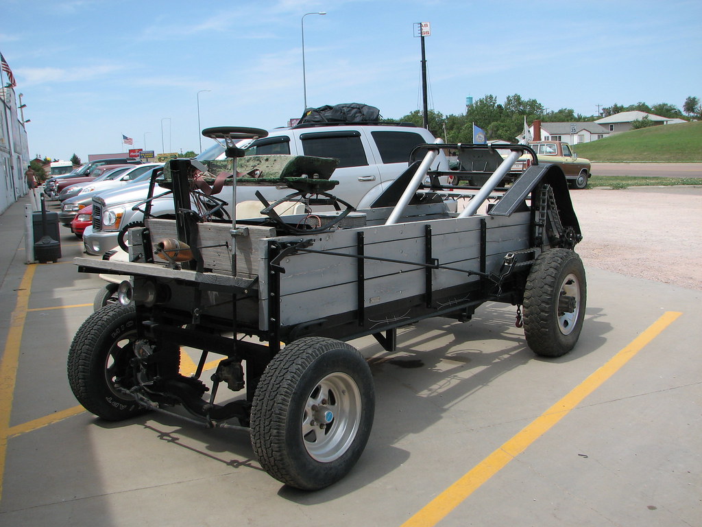 Hot Rod Manure Spreader I'd bet it's fast as crap. Flickr