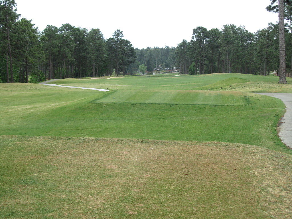 Pinehurst No. 7 Read my Pinehurst 7 Golf Course Review. Dan Perry