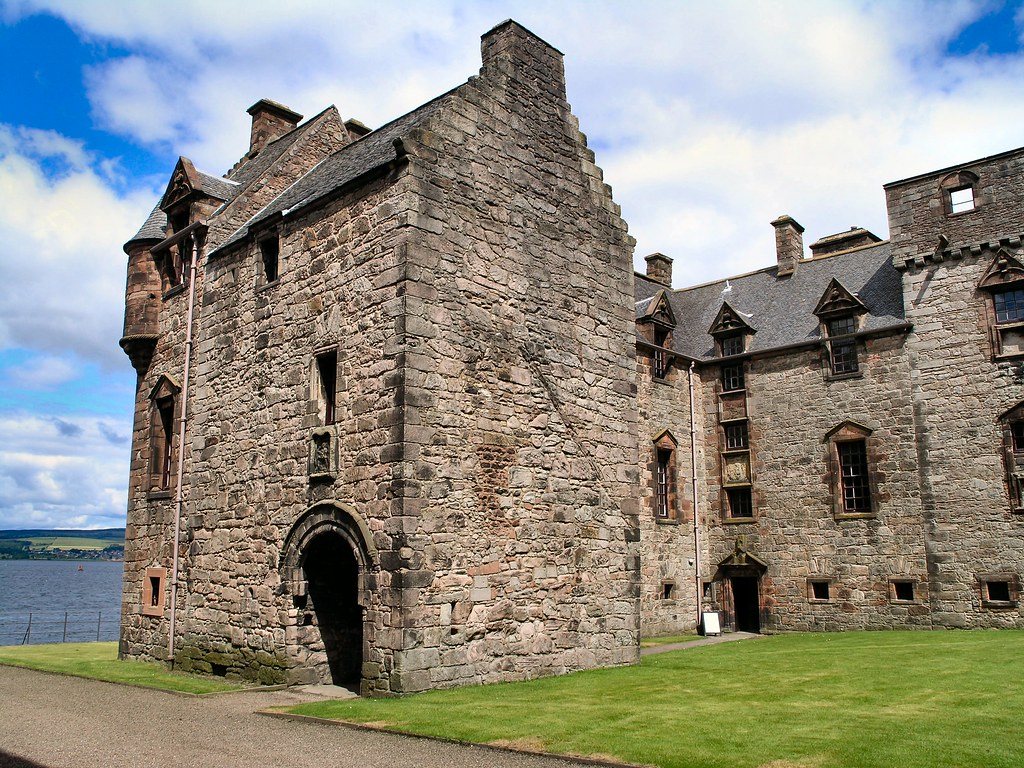 Flickriver Photoset 'Castles of Renfrew & Lanarkshires' by arjayempee