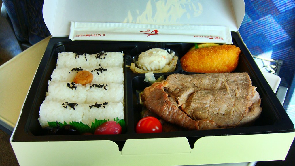 Ekiben lunch box, Japan Ekiben (駅弁, railway boxed meals) a… Flickr