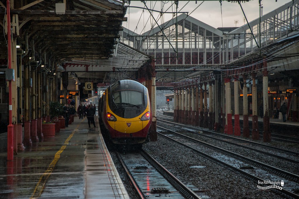 390044 ,1F19 1507 London Euston to Liverpool Lime Street ,… Flickr