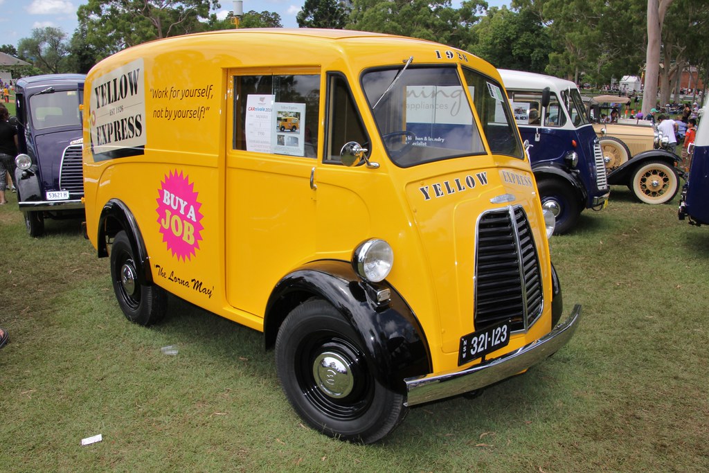 1950 Morris J panel van Yellow Express 1950 Morris J pan… Flickr