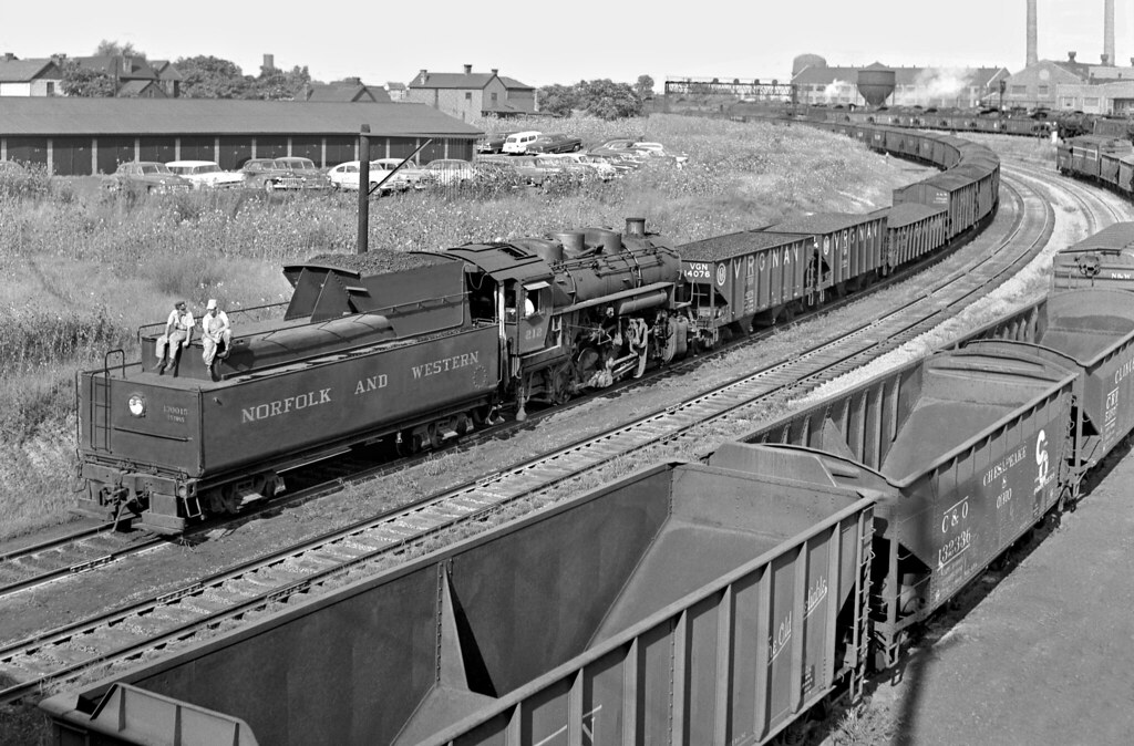 NW, Columbus, Ohio, 1956 Norfolk and Western Railway steam… Flickr