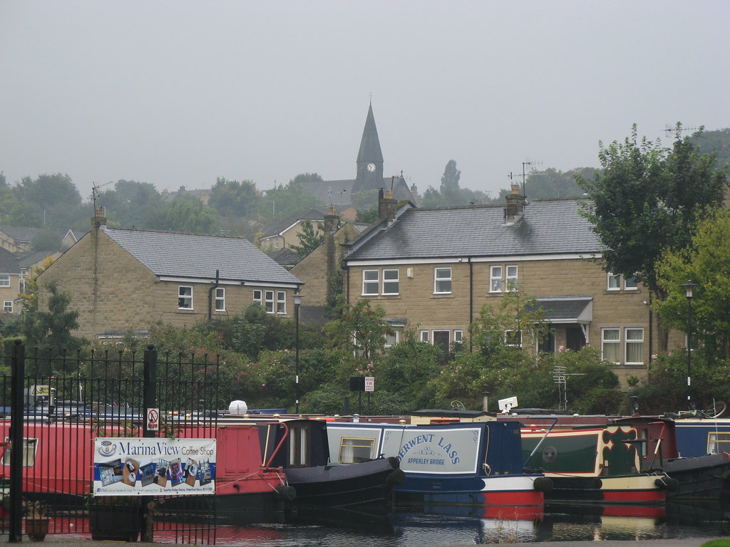 IMG_3936 Apperley Bridge Marina, Leeds & Liverpool Canal. Andrew