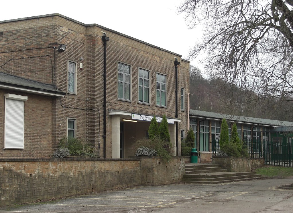 The Bramcote School, Nottingam Built in 1948, and set in t… Flickr