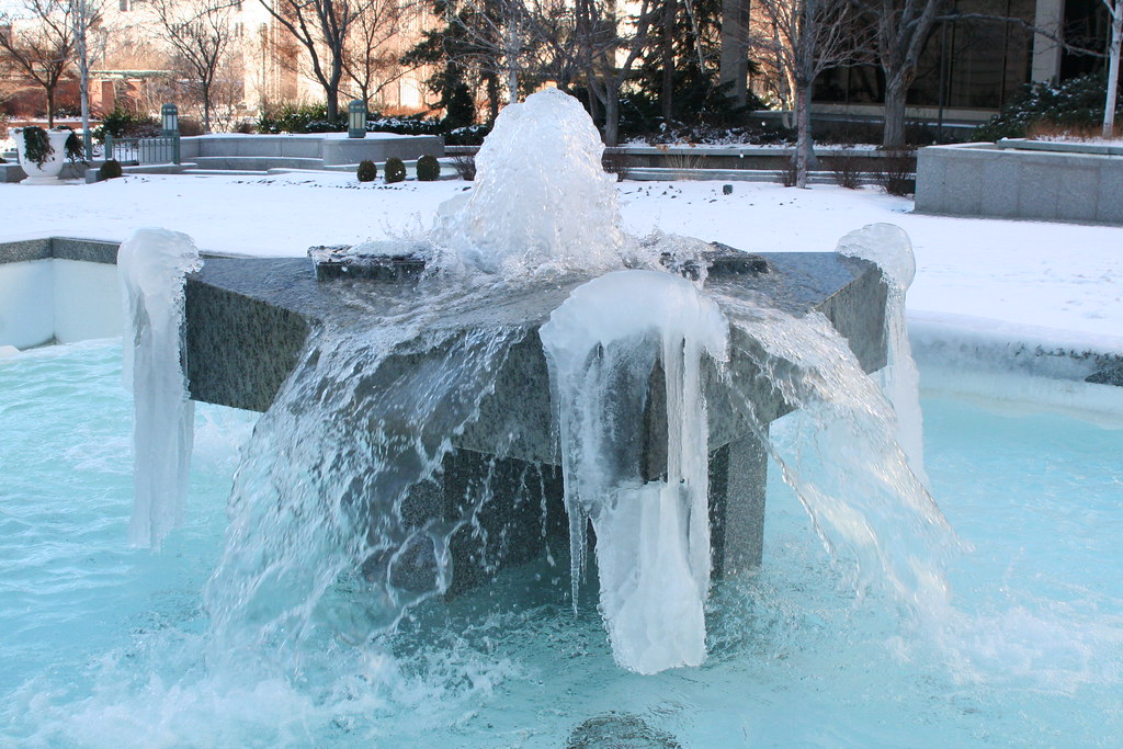 Ice Water Fountain 21 degrees on a bright sunny day withou… Flickr