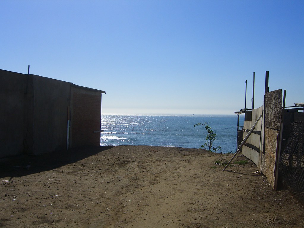 empty lot in Puerto Nuevo oh, i can see the possibilities … Flickr