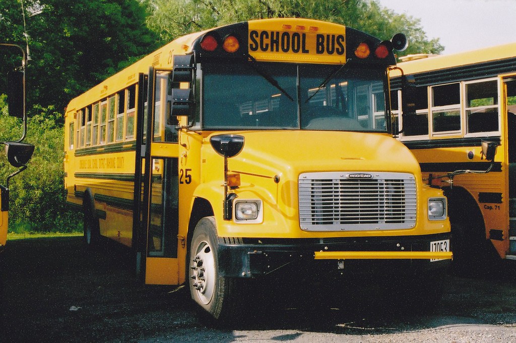 IMG_0004_NEW_0001 Lowellville Local Schools 25 2003 Thom… Flickr