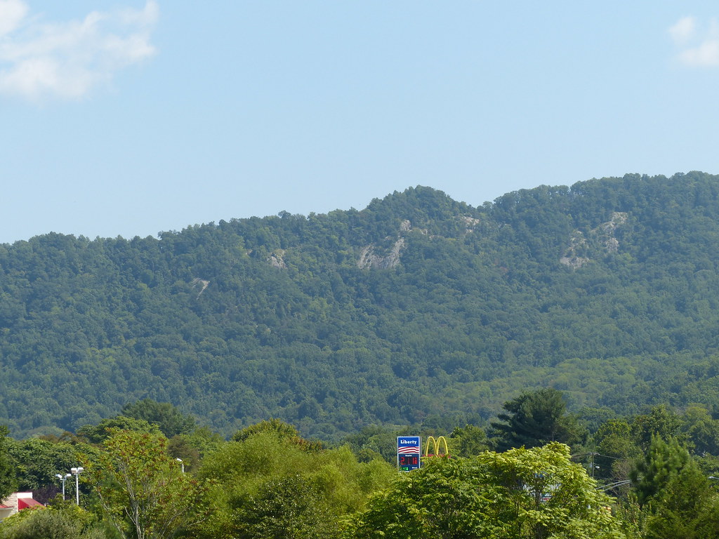 Lovingston, Virginia Although there was a major avalanche … Flickr