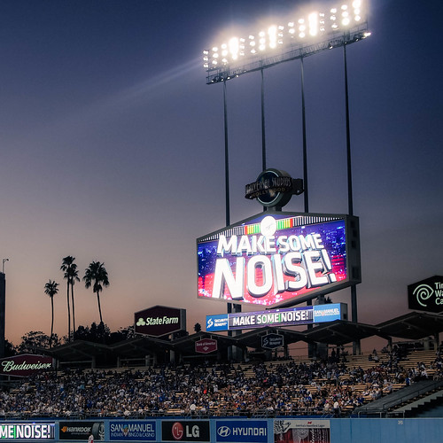 MAKE SOME NOISE! Dodger's stadium — Los Angeles, CA — USA … Flickr