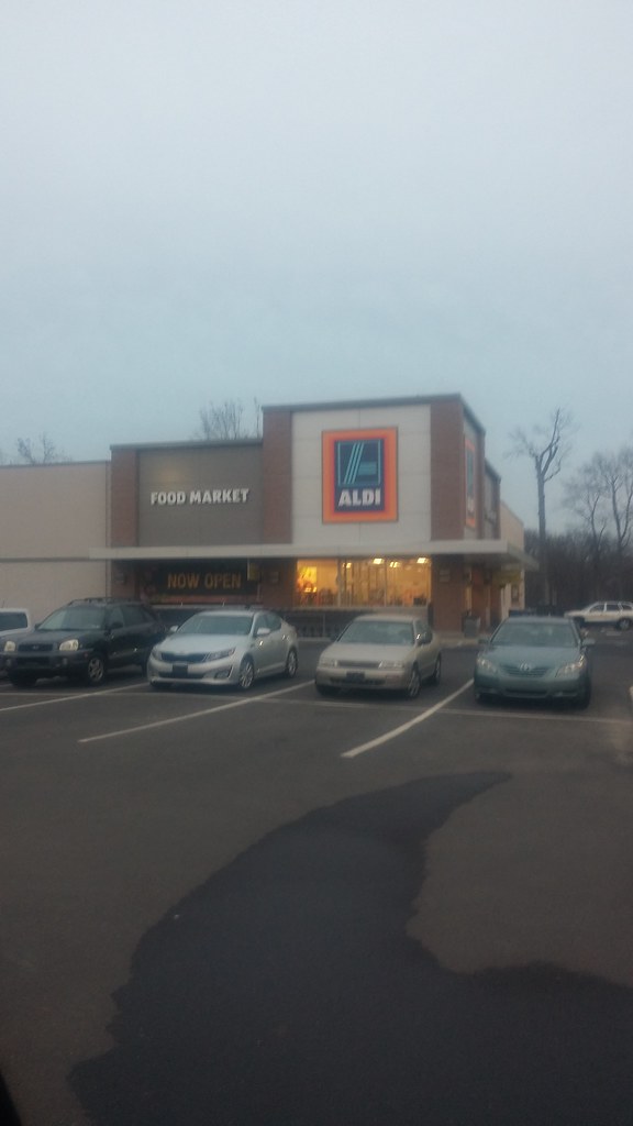 Bottom Dollar/ Aldi Levittown, PA 2990 Edgely Rd; opened… Flickr