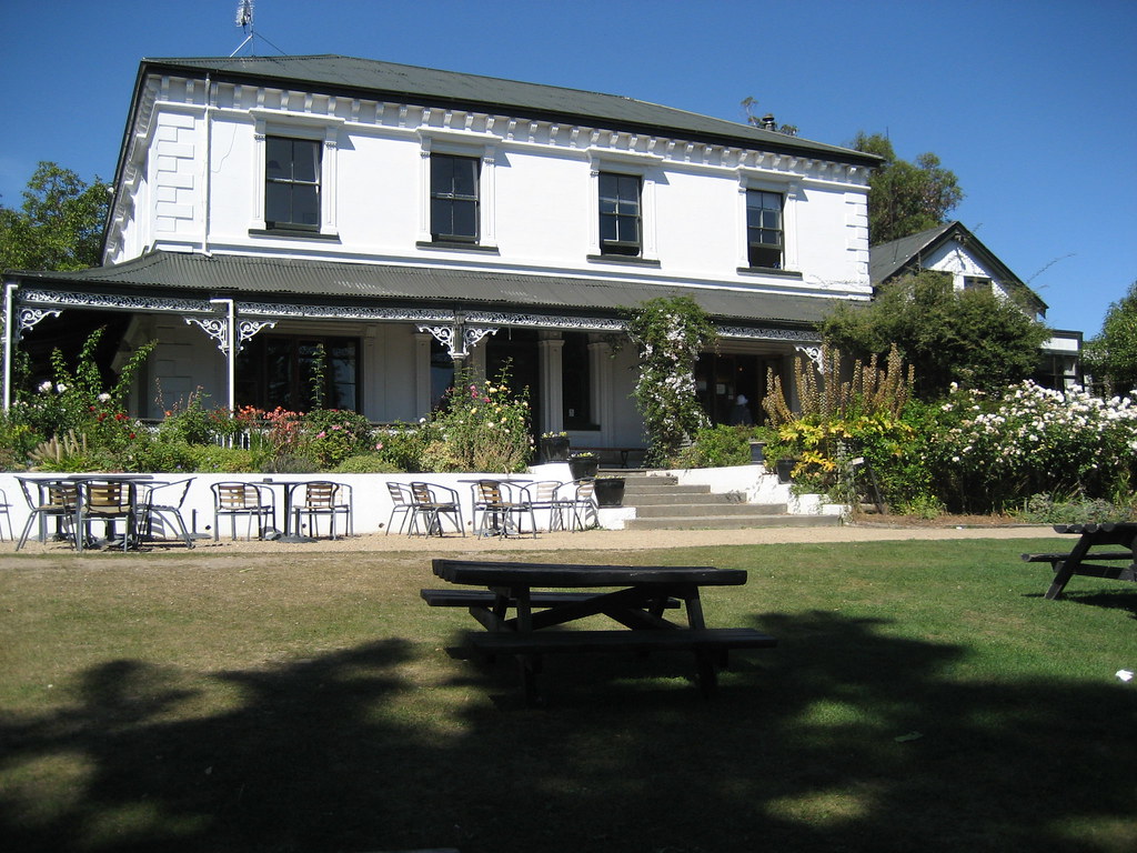 The Godley Hotel, Diamond Harbour Rich & Cheryl Flickr