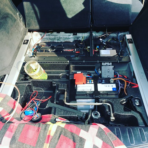 Amplifier in bmw x3 Viljem VRCustoms Flickr