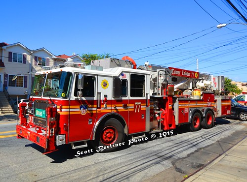 FDNY TOWER LADDER 77 | Scott Berliner | Flickr