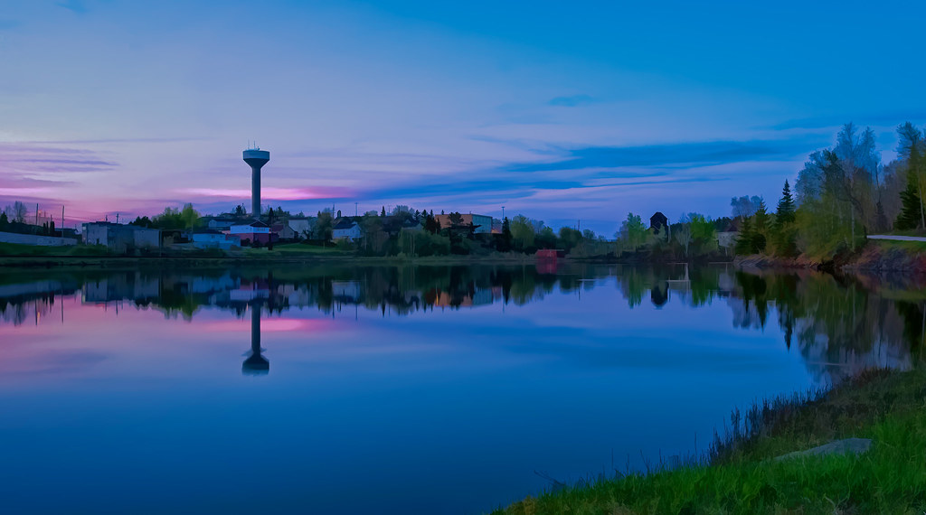 Trying to Paint the Town Tonight letthesewordsbethecolors.… Flickr