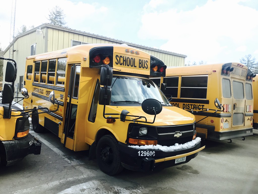 129600 Goffstown Truck Center 02intlbluebird Flickr