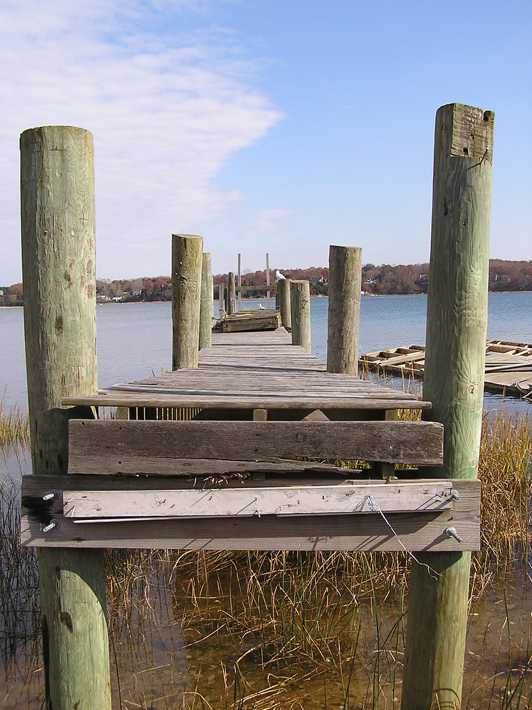 Dan's Dock This pier, located in Town Cove in Eastham is i… Flickr