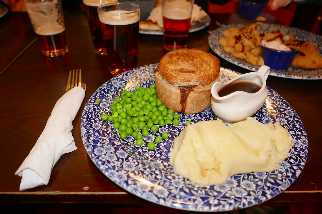 Scarborough The Lord Rosebery. Steak and ale pie Mashed po… Flickr