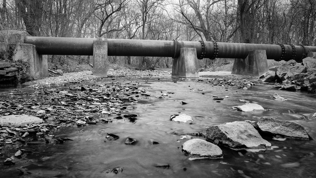 Adena Brook Nikon FM3A, AF Nikkor 28mm f/2.8D, ND 0.9 filt… Flickr