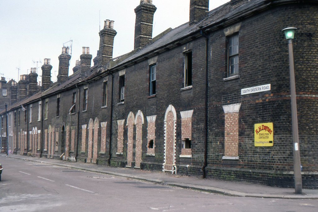 old houses Row of houses at South Eastern Road Strood near… Flickr