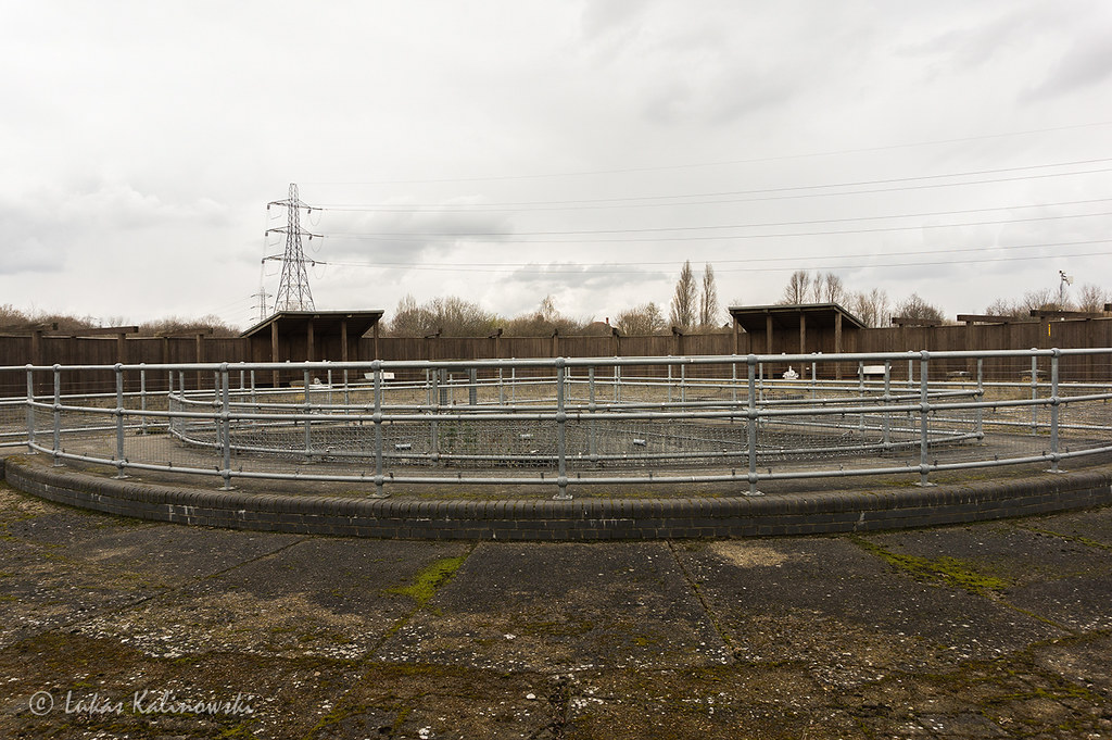 WaterWorks Centre & Middlesex Filter Beds.jpg Lukas Kalinowski Flickr