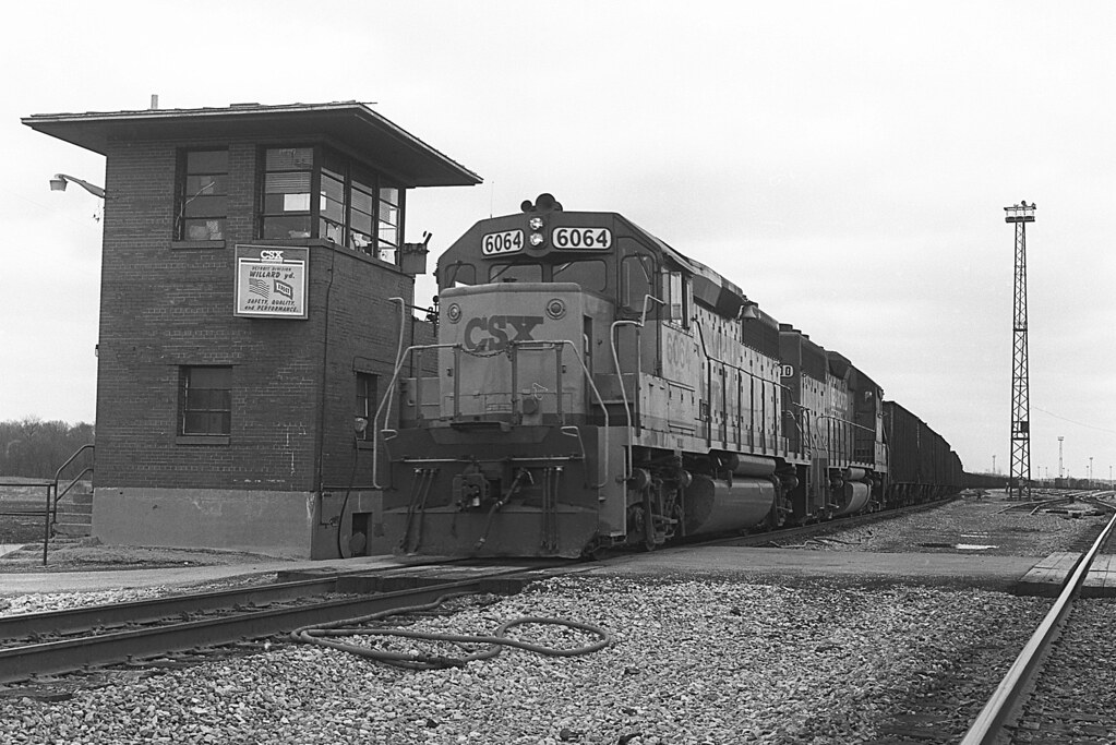 CSX 6064 Willard, Ohio A loaded coke train rolls west pas… Flickr