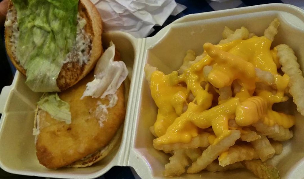 Halibut filet sandwich & cheese fries Portillos portillo… Flickr