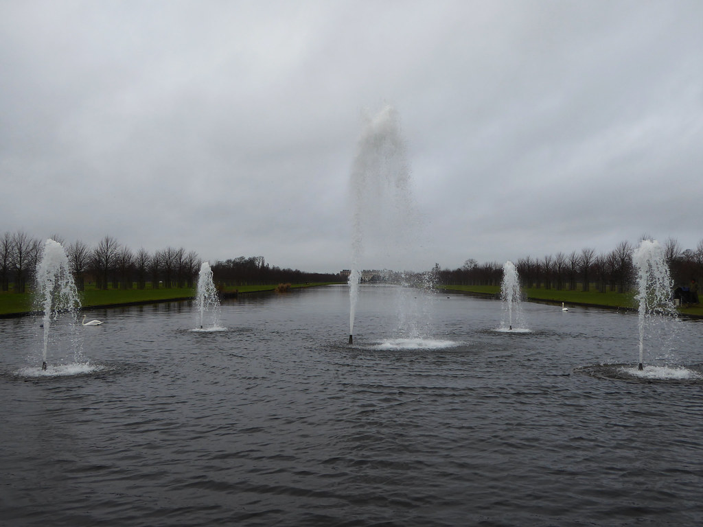 Long Water Fountains Hampton Court Palace, Surrey Gilder Kate Flickr