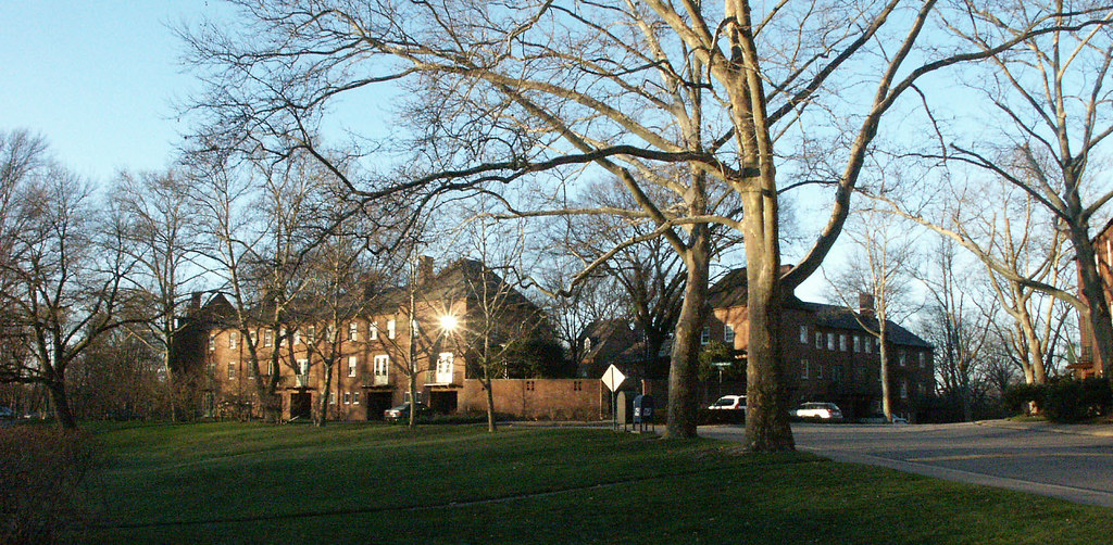 Pittsburgh Chatham Village National Landmark Located on M… Flickr