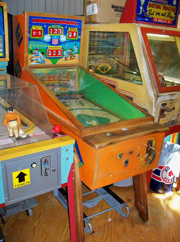 RI Burrillville 4 Bagger 4 Bagger arcade game at the Spr… Flickr