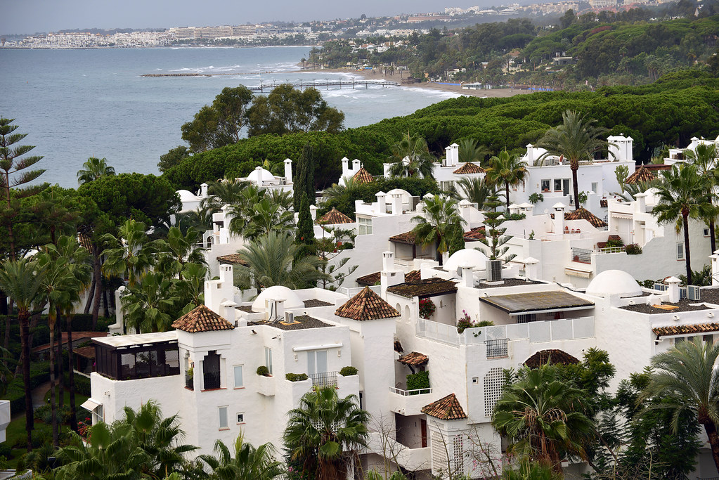 Marbella_2015 10 20_1681 The Alhambra del Mar condominium … Flickr