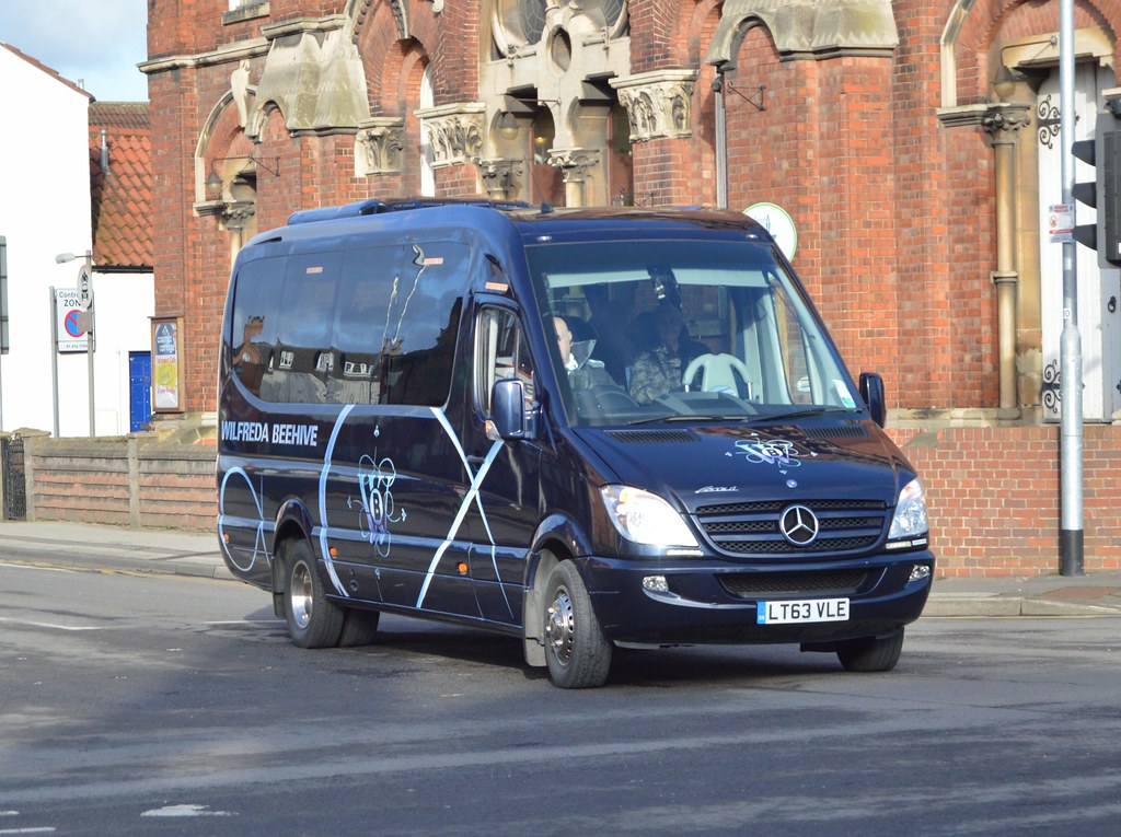 LT63 VLE Wilfreda Beehive, AdwickleStreet Passing Grove… Flickr