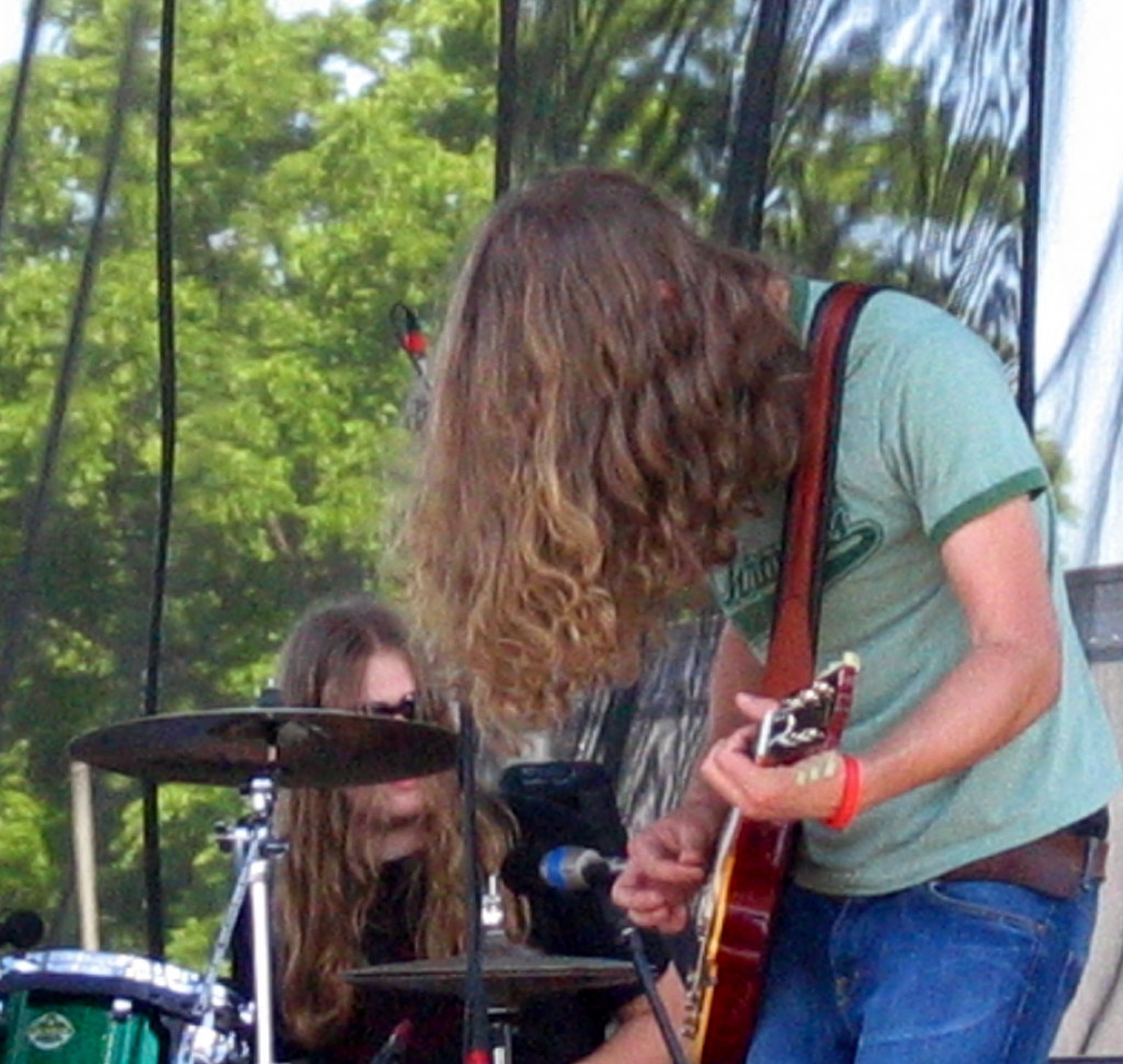 Rose Hill Drive. Rose Hill Drive performing at the Wakarus… Flickr