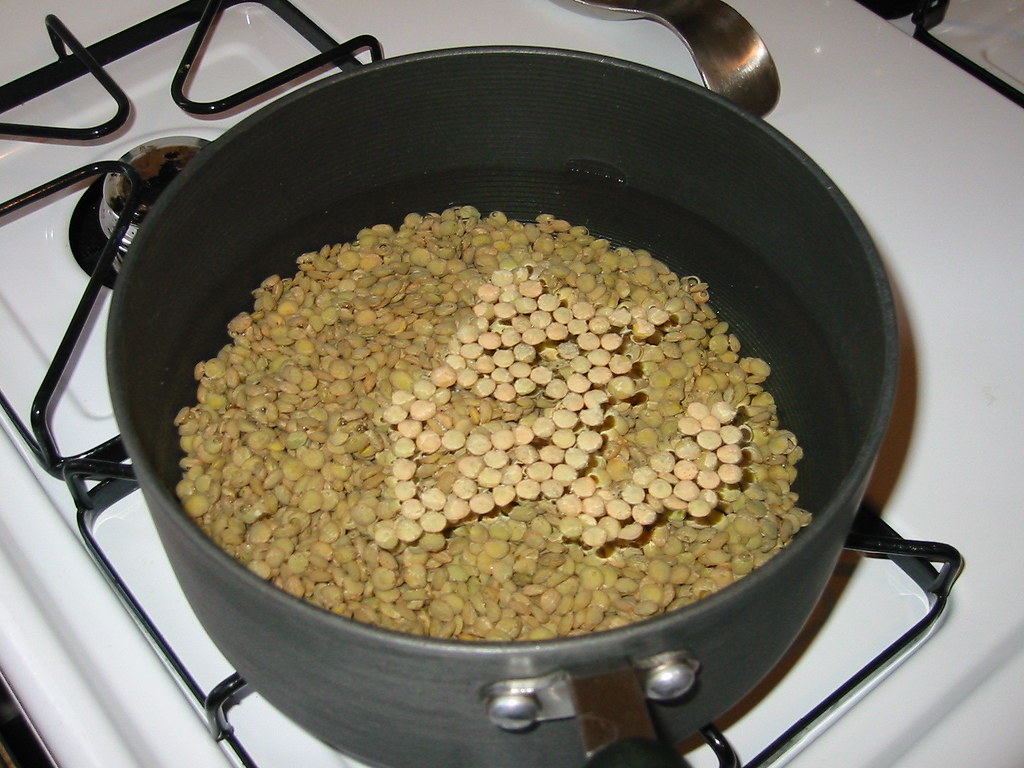 soaking lentils soak the lentils for 20 minutes in cold wa… Flickr