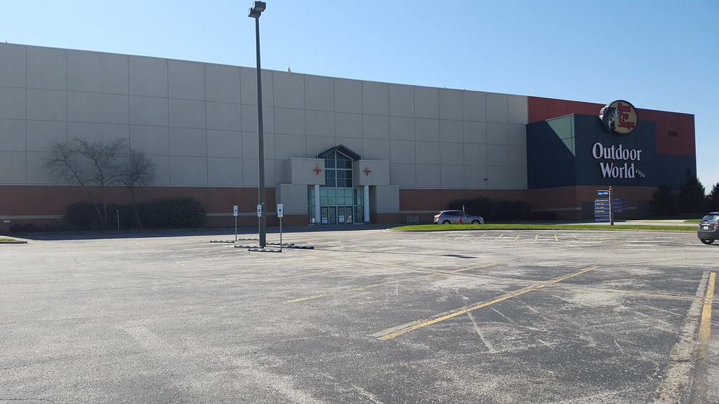Former Mall Space/Bass Pro Shops River Falls Mall Clarks… Flickr