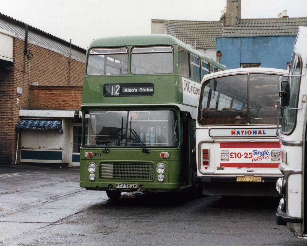 Southern National 1170 FDV782V Weymouth Garage 07/12/.86 Flickr
